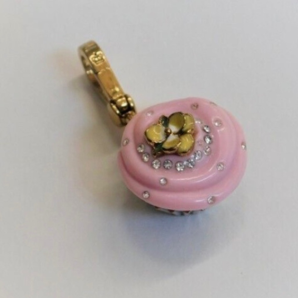 Juicy couture cupcake charm, hinged